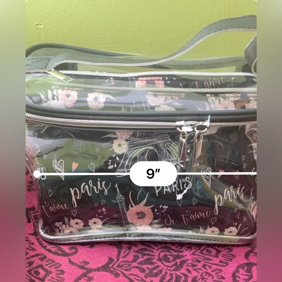 NIB Makeup Case With Two Zippered Bags - Picture 6 of 7